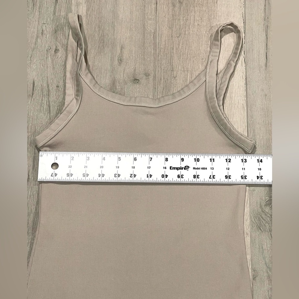 H&M Basics Taupe Tank Top Size M - Picture 4 of 7